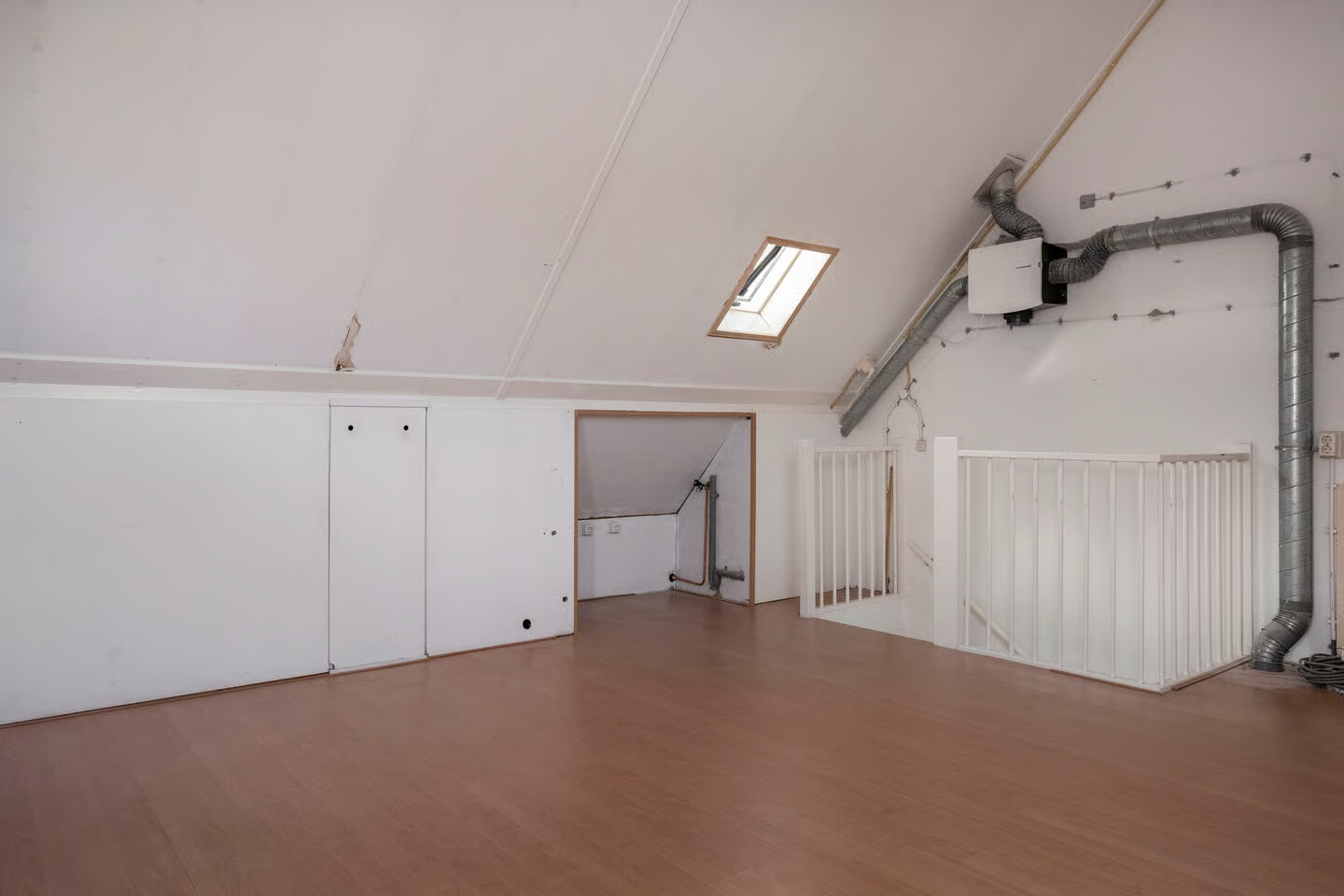 Tussenwoning te huur: Rhônestraat 156, Lelystad