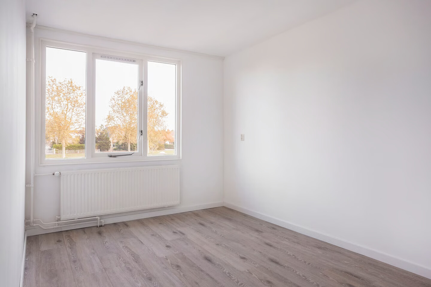 Tussenwoning te huur: Rhônestraat 156, Lelystad