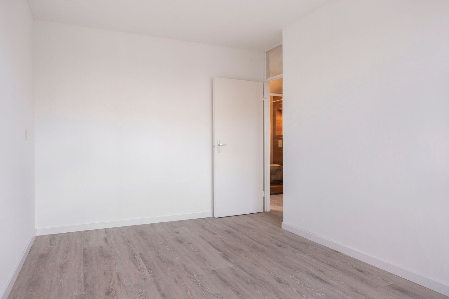 Tussenwoning te huur: Rhônestraat 156, Lelystad