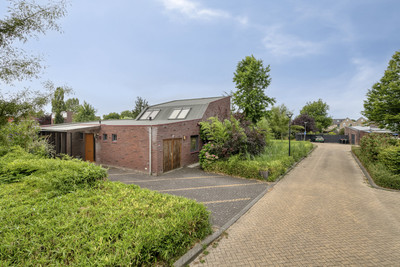 Middachten 4