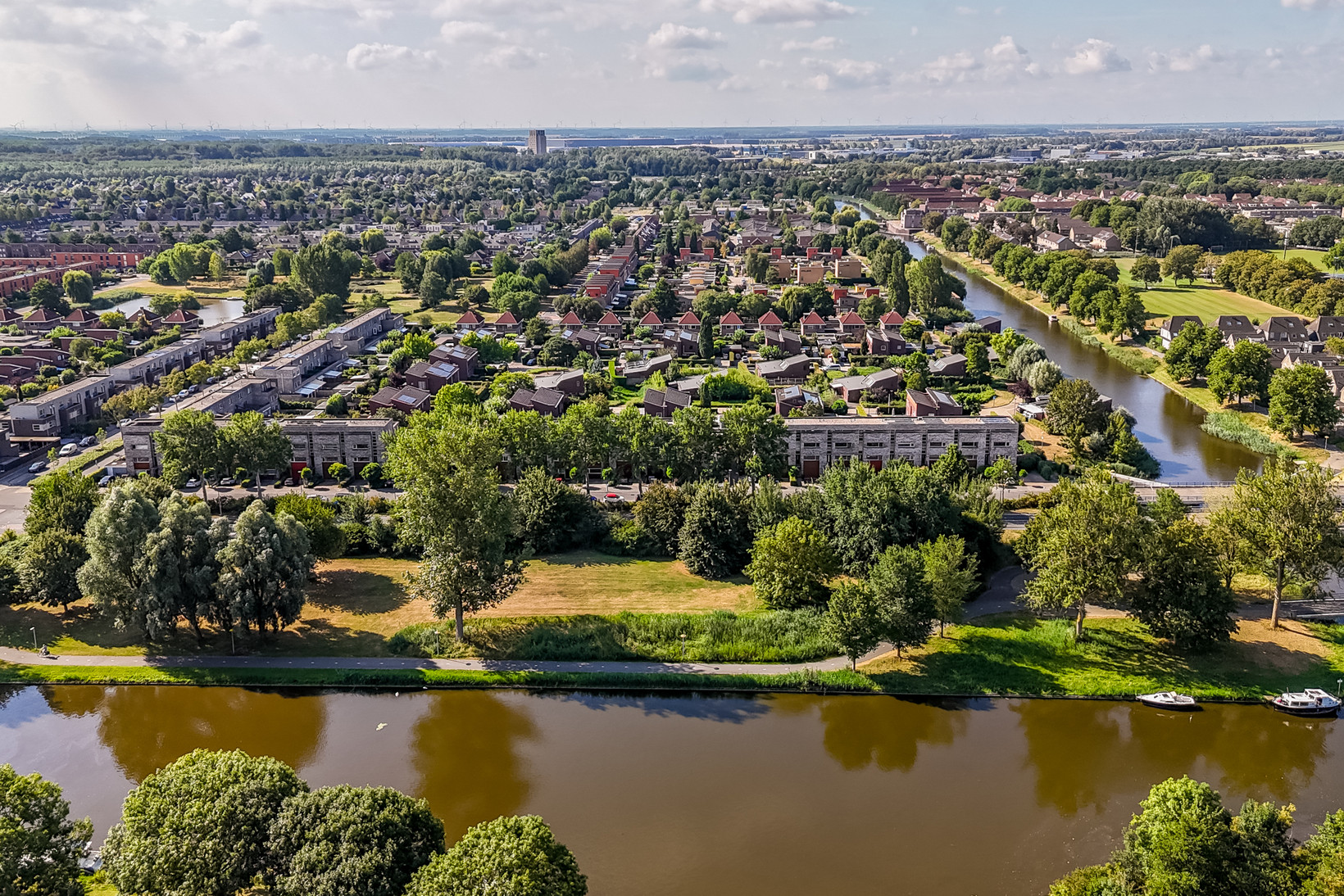 Tussenwoning te koop: Cannenburch 24, Lelystad