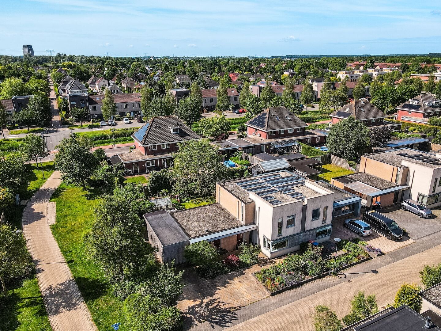 Twee-onder-één-kap te koop: Oldengaerde 24, Lelystad