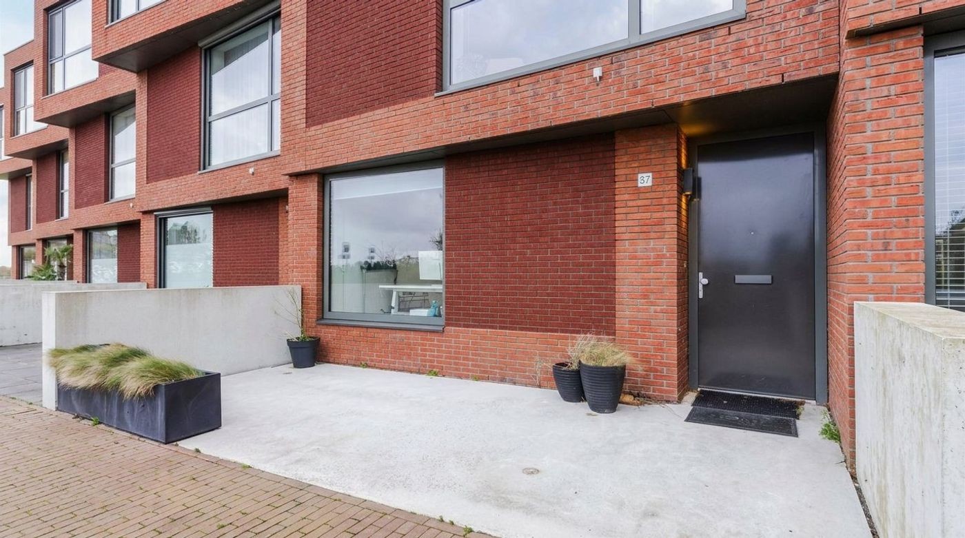 Tussenwoning te koop: Saerdam 37, Lelystad