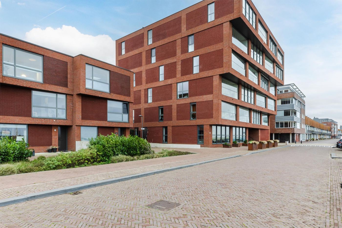 Tussenwoning te koop: Saerdam 37, Lelystad