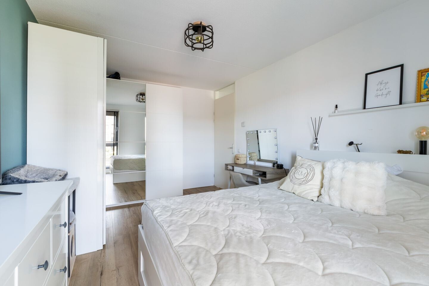 Tussenwoning te koop: Vliegent Hert 74, Lelystad