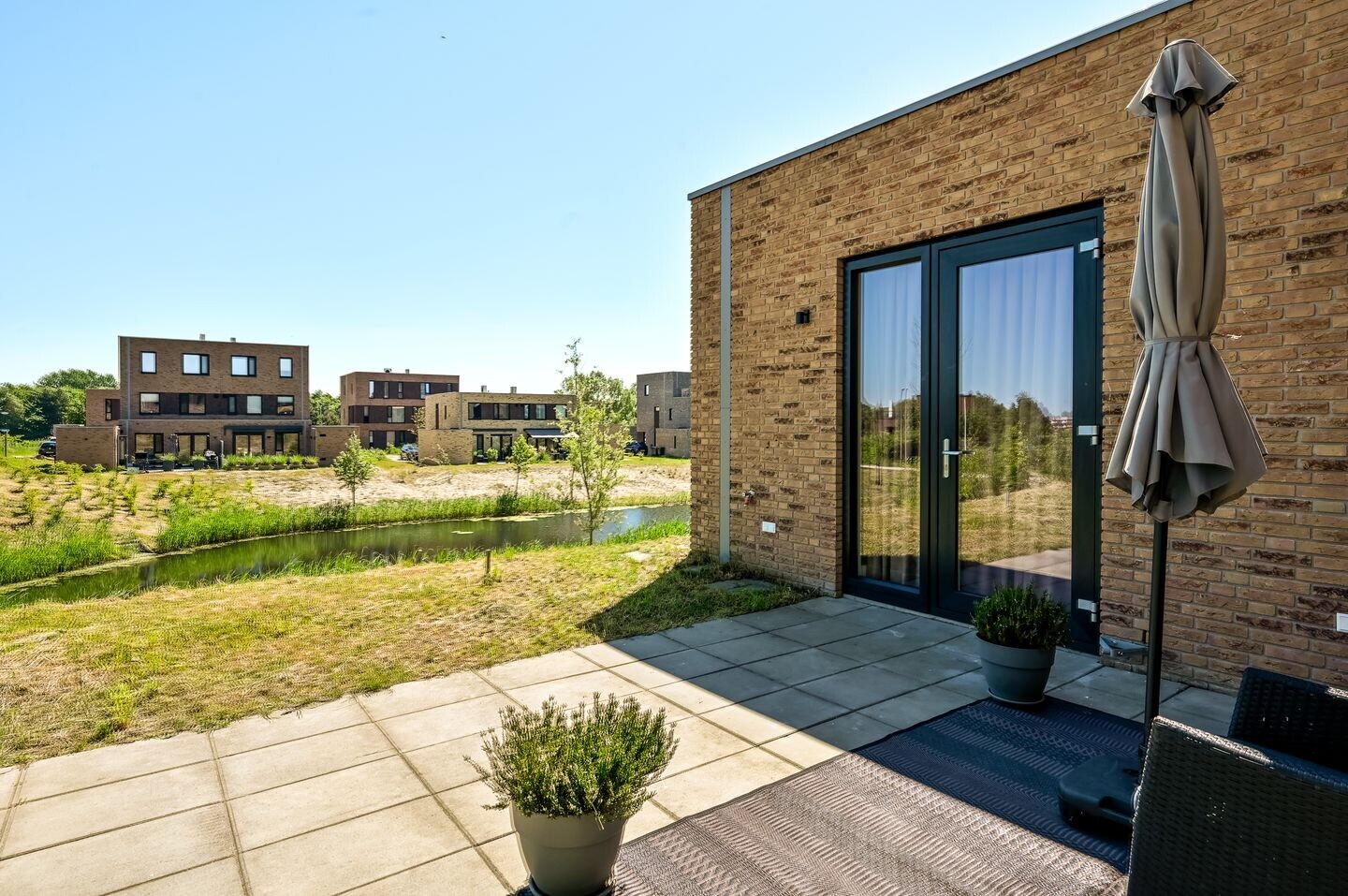 Twee-onder-één-kap te koop: Grasduinen 10, Lelystad