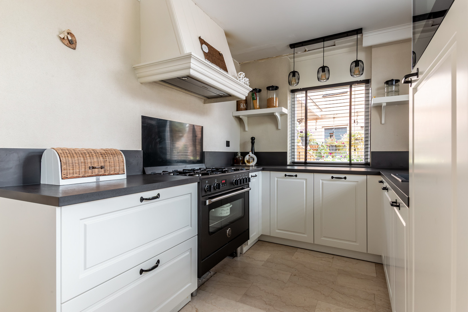 Tussenwoning te koop: Stadseiland 54, Lelystad