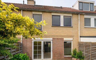 Schoener 48 19