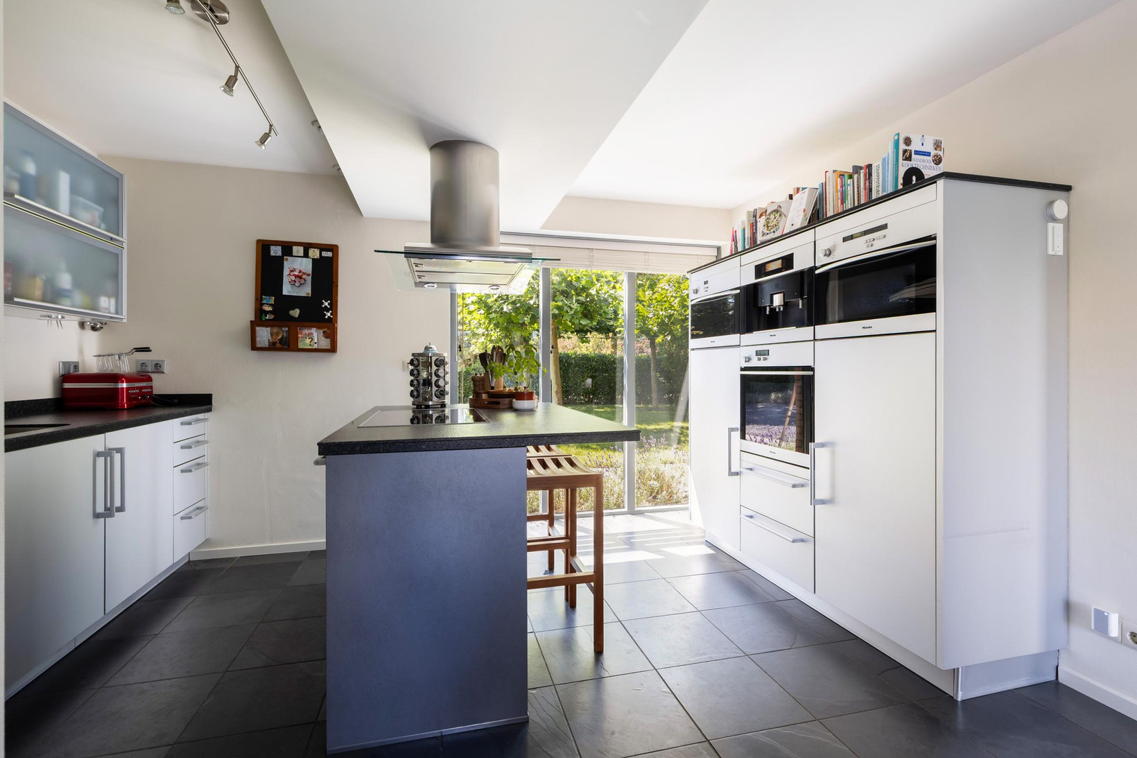 Vrijstaande woning te koop: Hollandse Hout 260, Lelystad