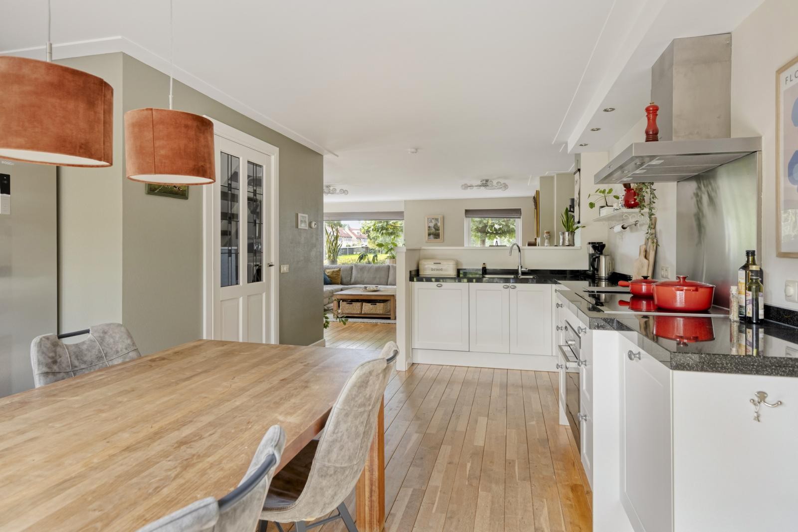 Tussenwoning te koop: Het Bildt 189, Lelystad