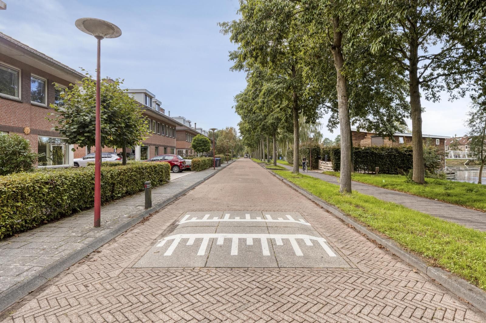 Tussenwoning te koop: Het Bildt 189, Lelystad