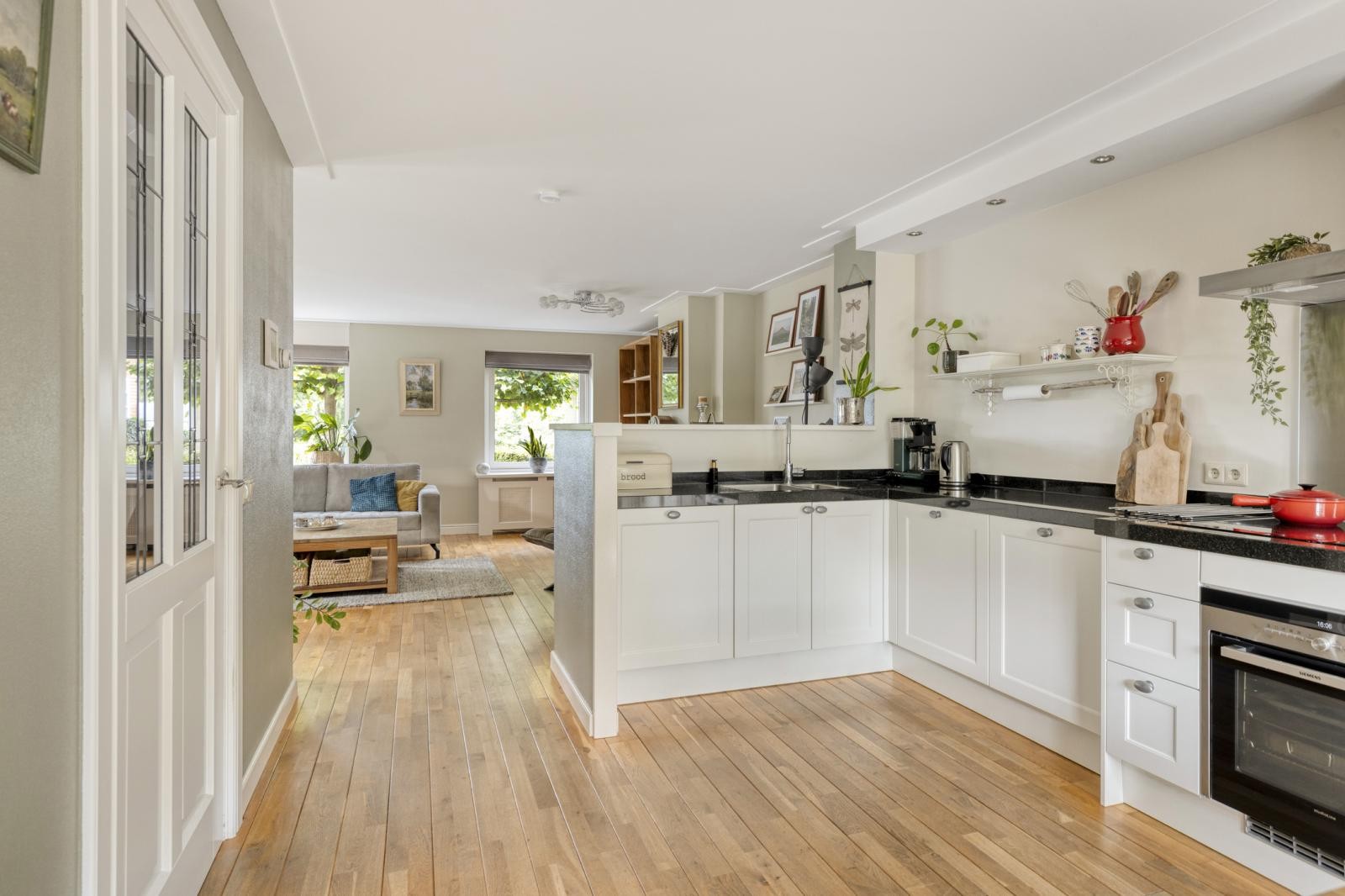 Tussenwoning te koop: Het Bildt 189, Lelystad