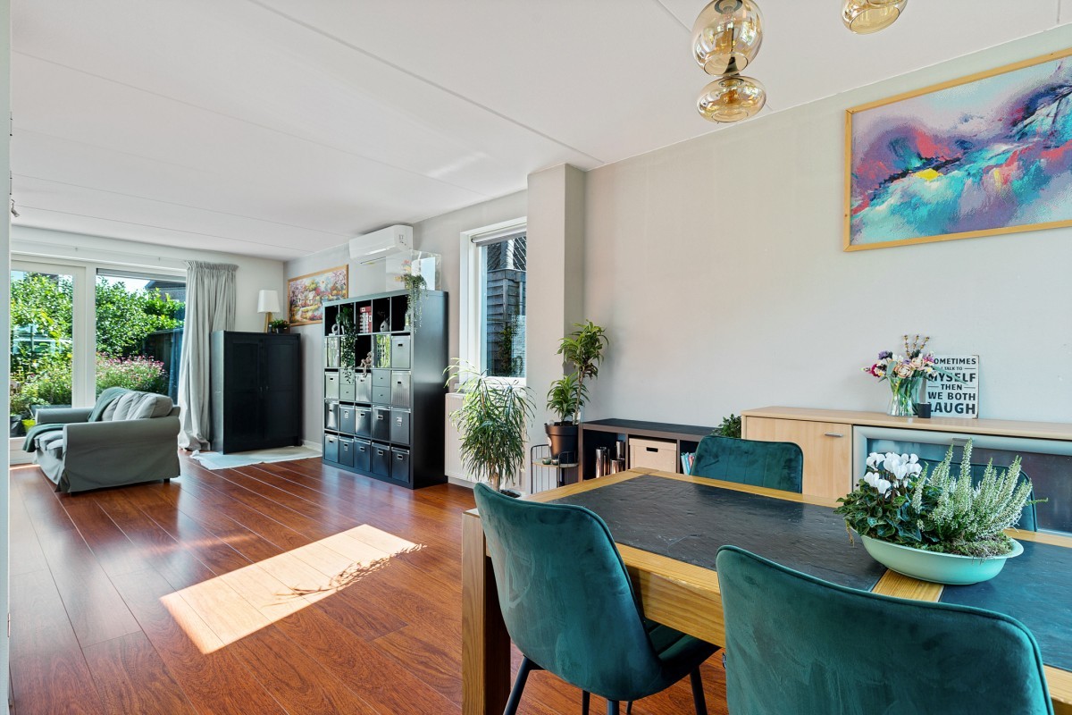 Vrijstaande woning te koop: Parnassialaan 1, Lelystad