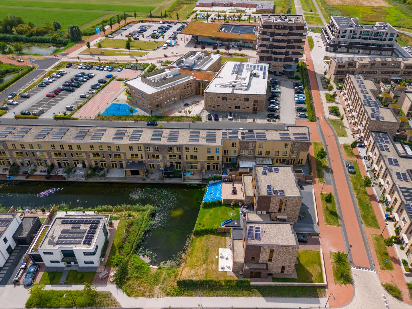 Tussenwoning te koop: Haagwinde 15, Lelystad