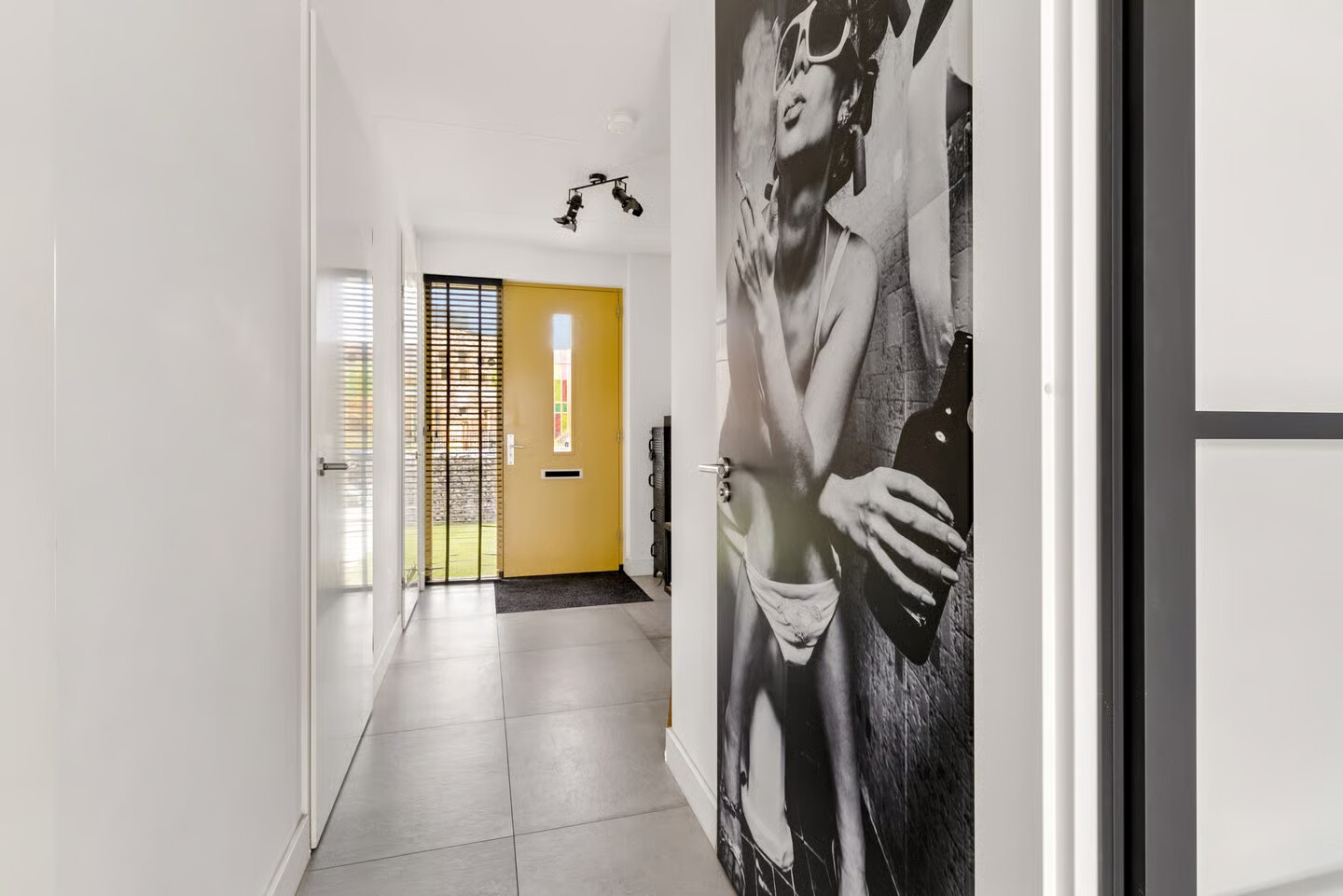 Tussenwoning te koop: Haagwinde 15, Lelystad