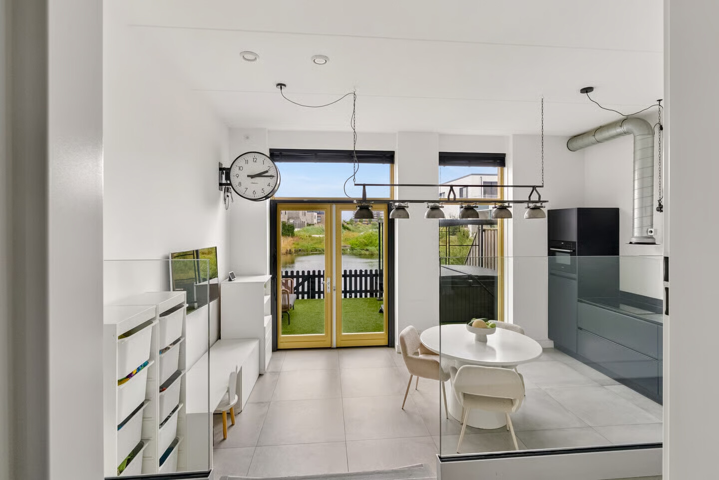 Tussenwoning te koop: Haagwinde 15, Lelystad
