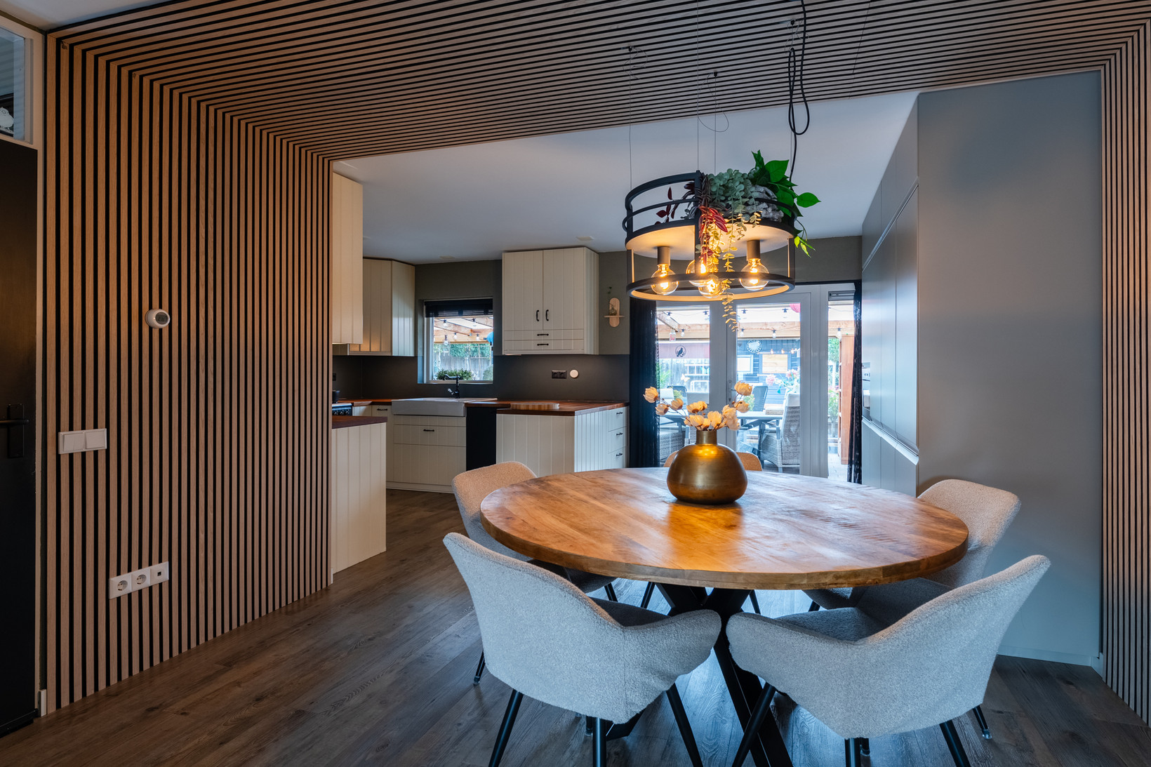 Tussenwoning te koop: De Connemara 6, Dronten