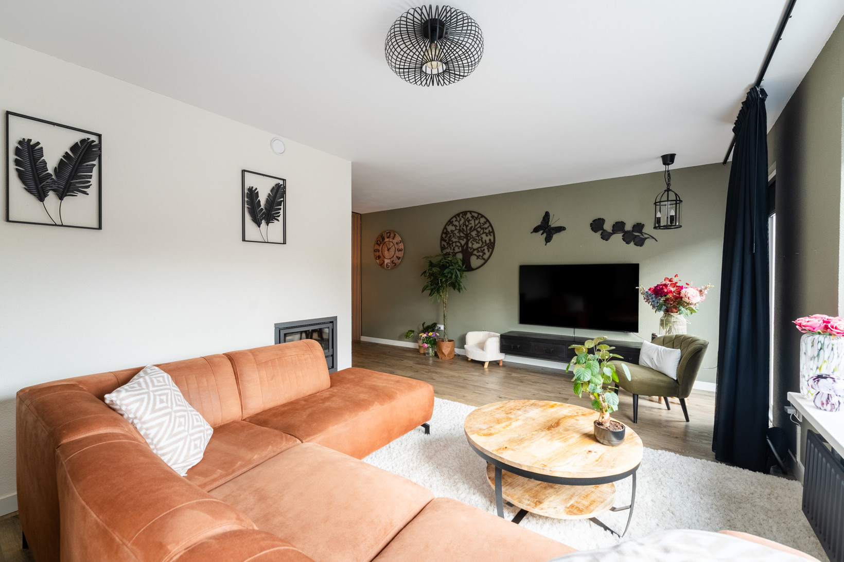 Tussenwoning te koop: De Connemara 6, Dronten