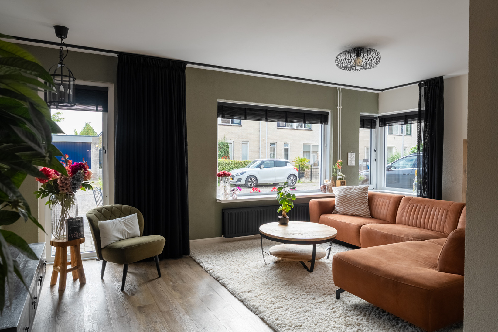 Tussenwoning te koop: De Connemara 6, Dronten