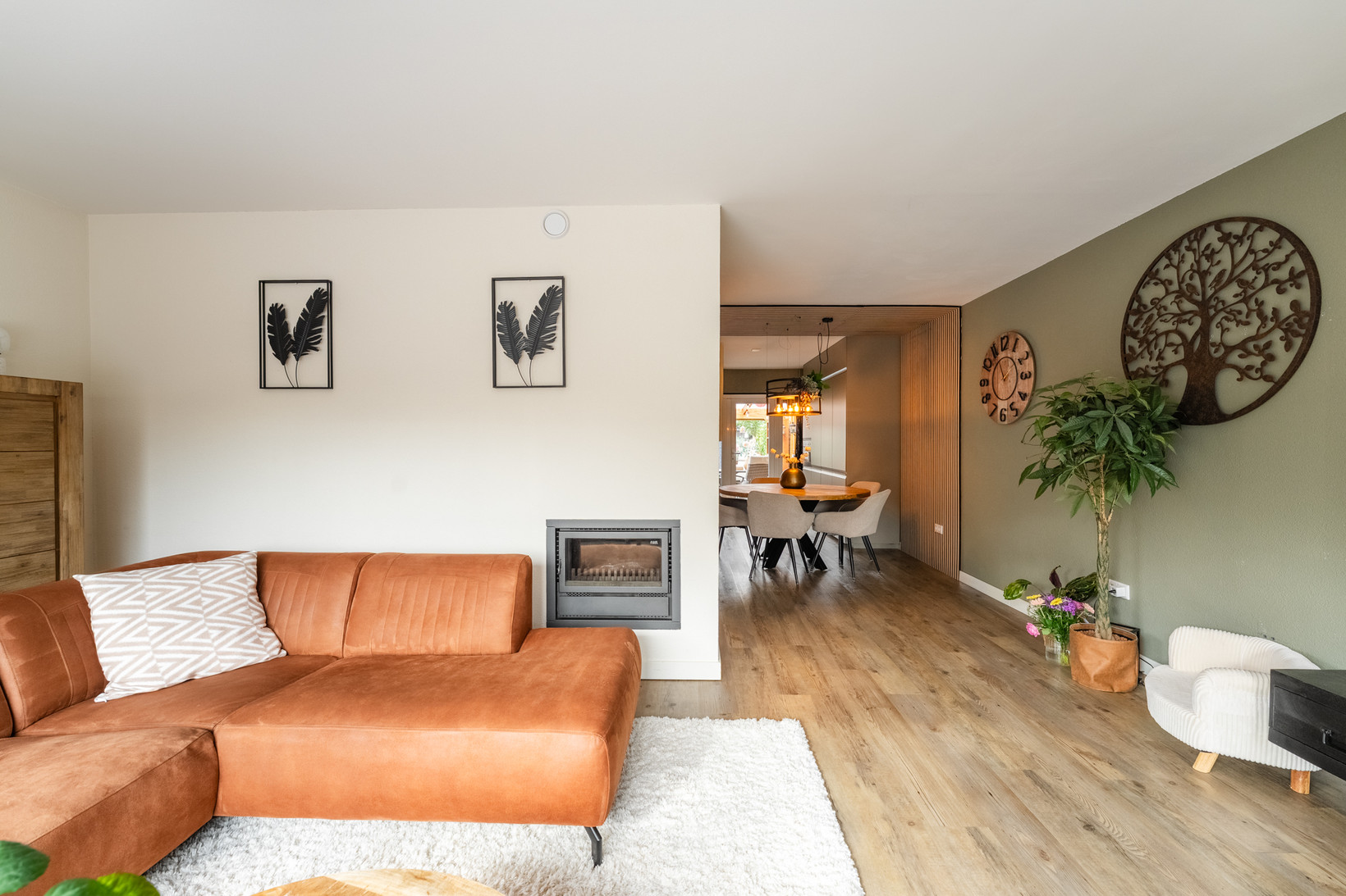 Tussenwoning te koop: De Connemara 6, Dronten