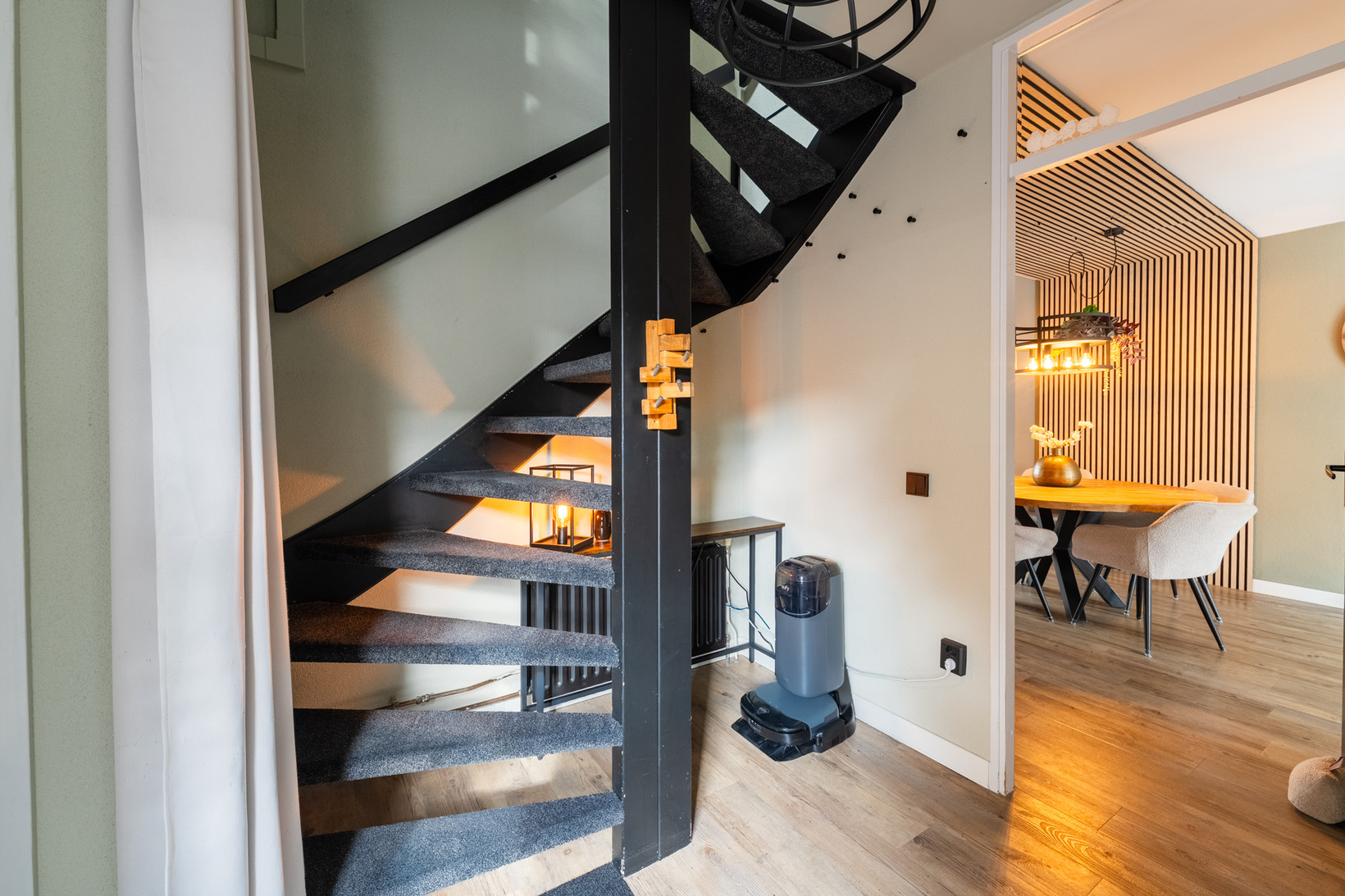 Tussenwoning te koop: De Connemara 6, Dronten