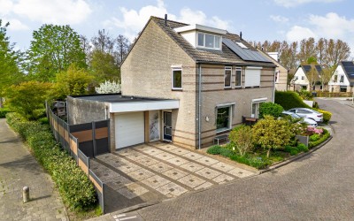 Kampweg 21