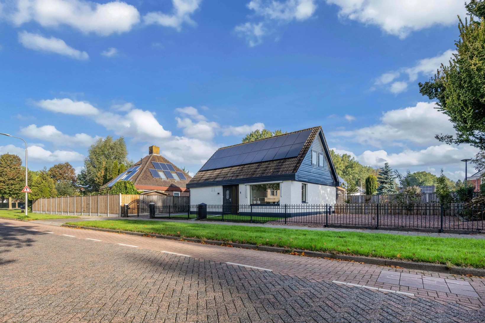 Vrijstaande woning te koop: De Banier 1, Swifterbant