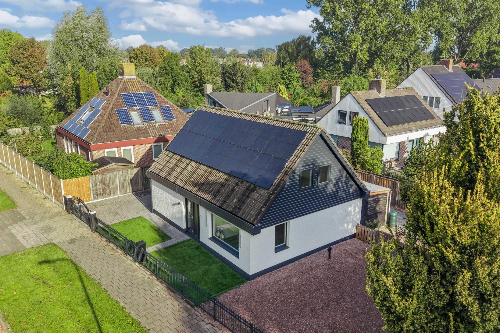 Vrijstaande woning te koop: De Banier 1, Swifterbant