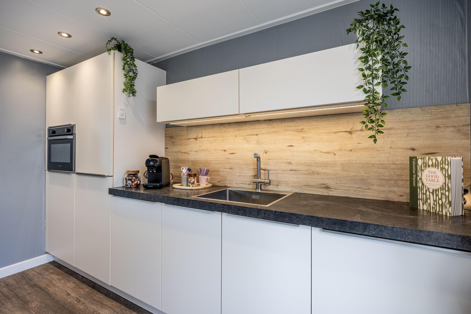 Vrijstaande woning te koop: De Banier 1, Swifterbant