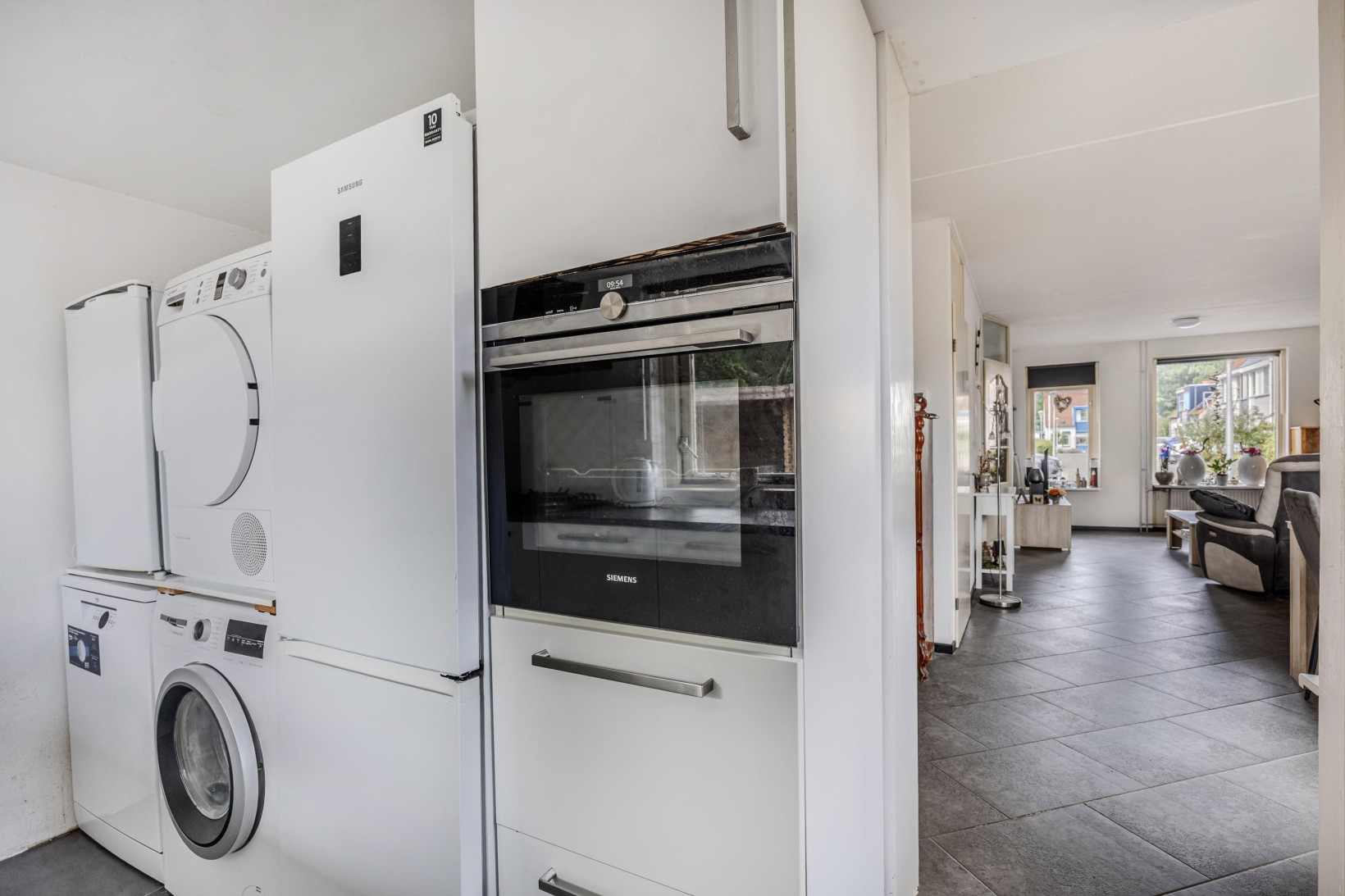 Hoekwoning te koop: Karwijhof 12, Biddinghuizen