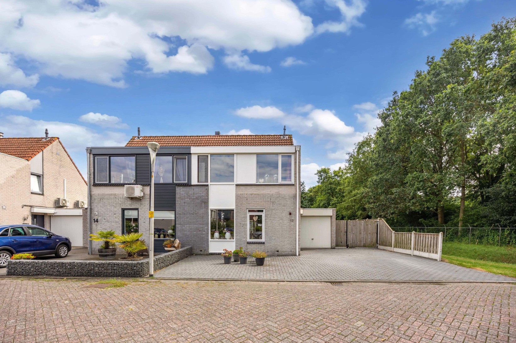 Hoekwoning te koop: Karwijhof 12, Biddinghuizen