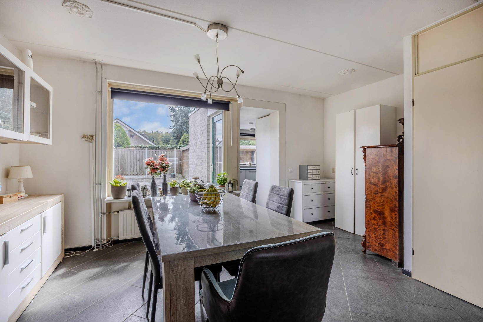 Hoekwoning te koop: Karwijhof 12, Biddinghuizen