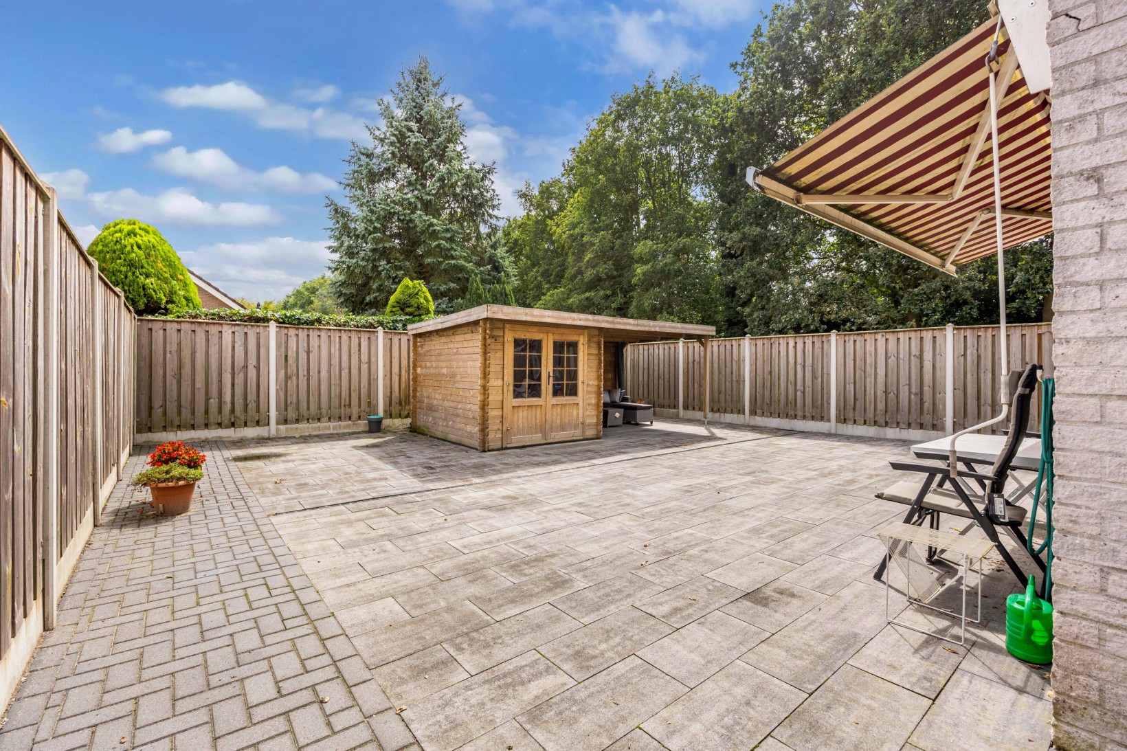 Hoekwoning te koop: Karwijhof 12, Biddinghuizen