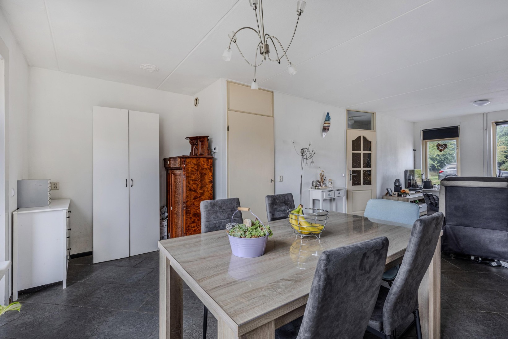 Hoekwoning te koop: Karwijhof 12, Biddinghuizen