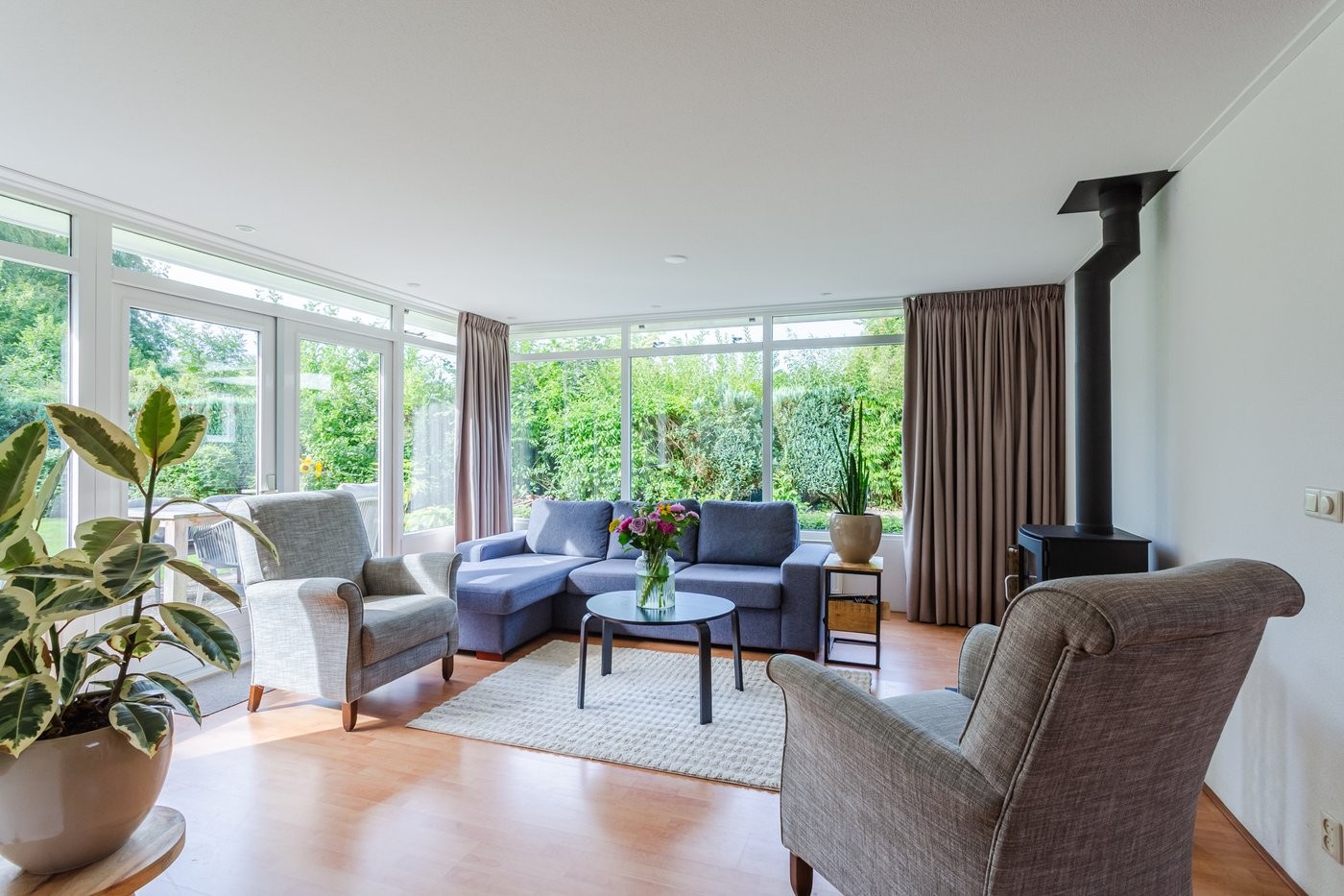 Tussenwoning te koop: Bijsselseweg 3-129, Biddinghuizen