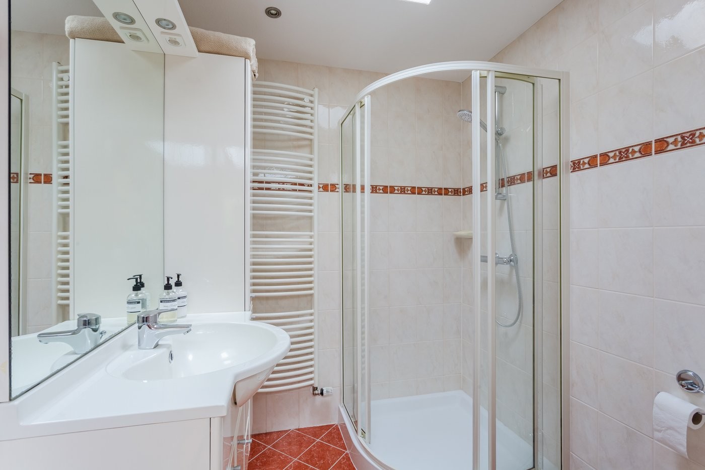 Tussenwoning te koop: Bijsselseweg 3-129, Biddinghuizen