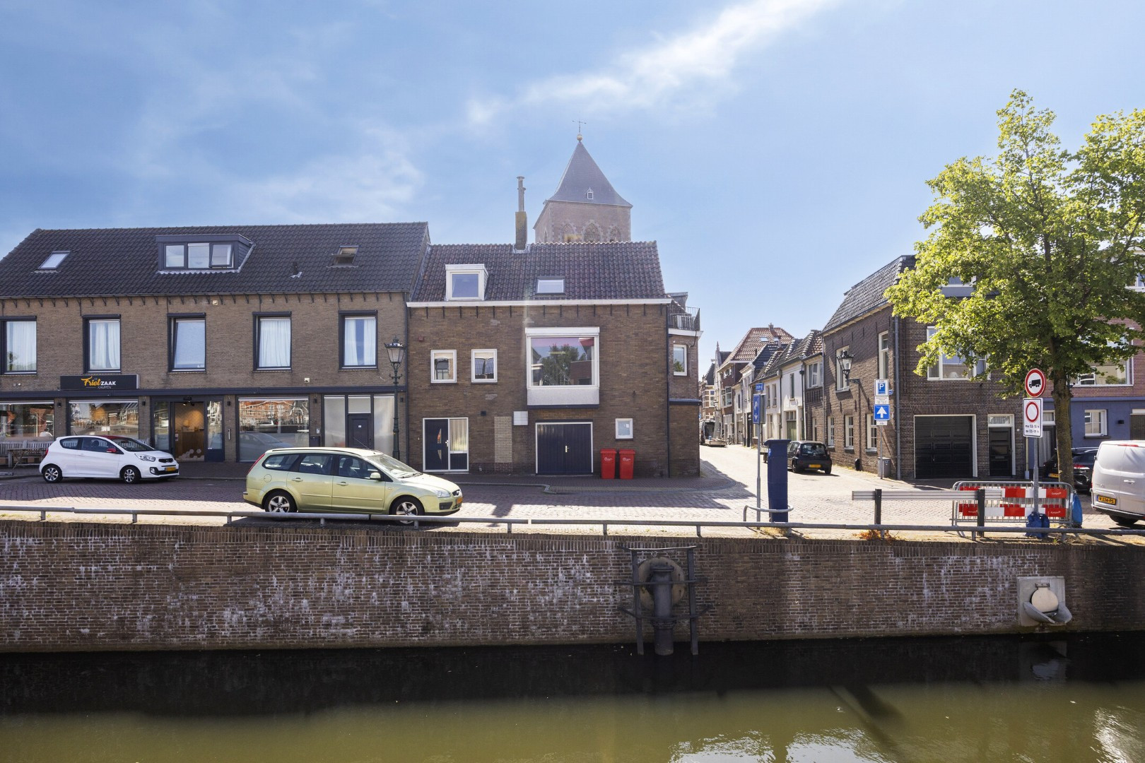 Tussenwoning te koop: Hagenkade 1, Kampen
