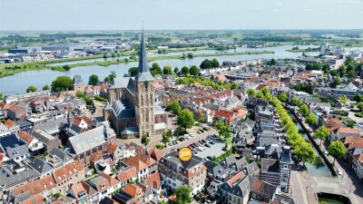 Boven Nieuw. 6-06