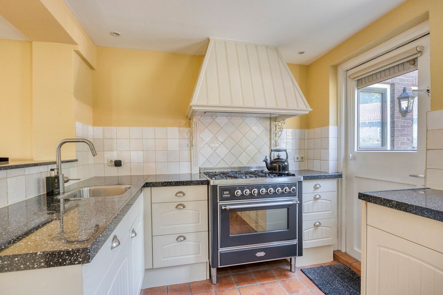 Hoekwoning te koop: Kalverhekkenweg 37, Kampen