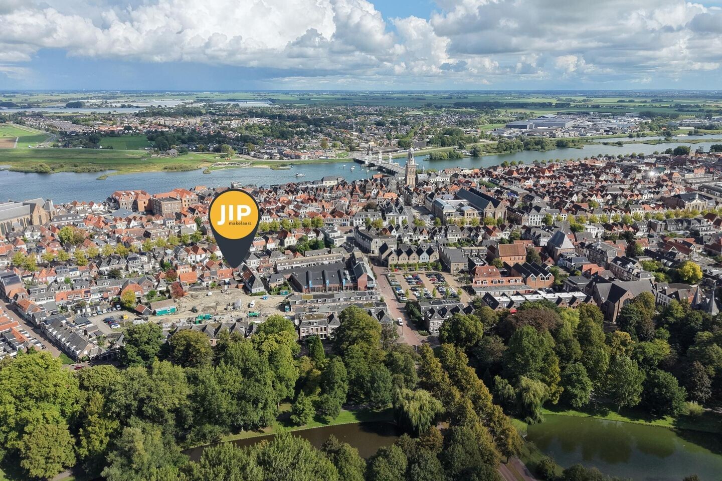 Tussenwoning te koop: Groenestraat 228, Kampen