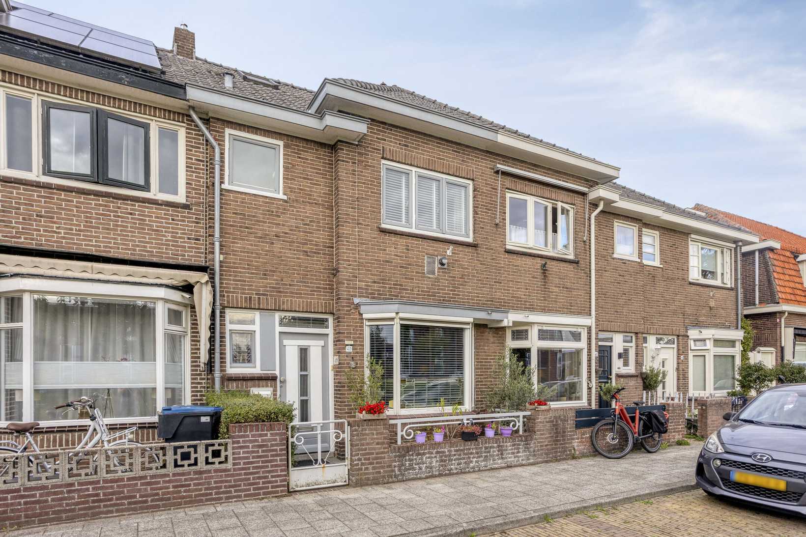 Tussenwoning te koop: Louise de Colignysingel 49, Kampen