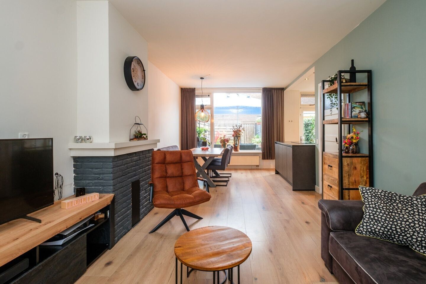 Tussenwoning te koop: Apeldoornsestraat 17, Kampen