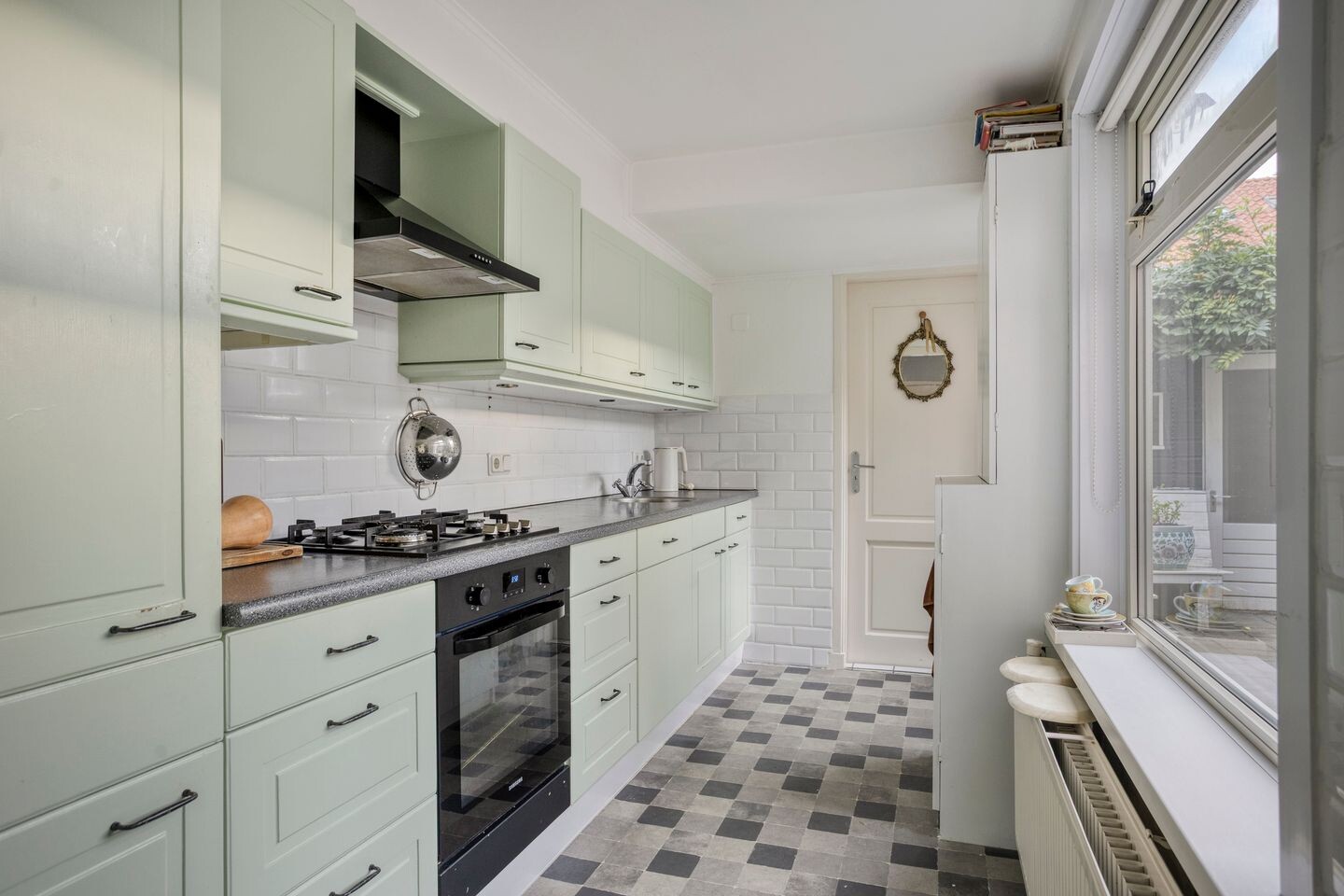 Tussenwoning te koop: L. Huismanstraat 28, Kampen