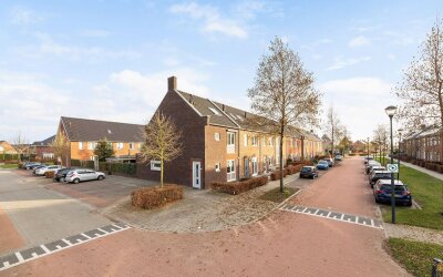 Waard 24