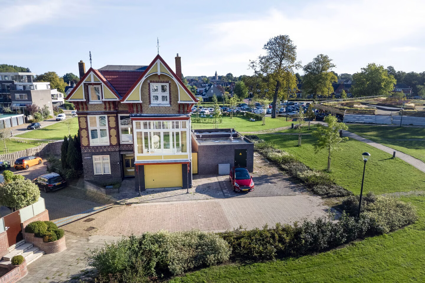 Vrijstaande woning te koop: Stationsplein 3, Kampen