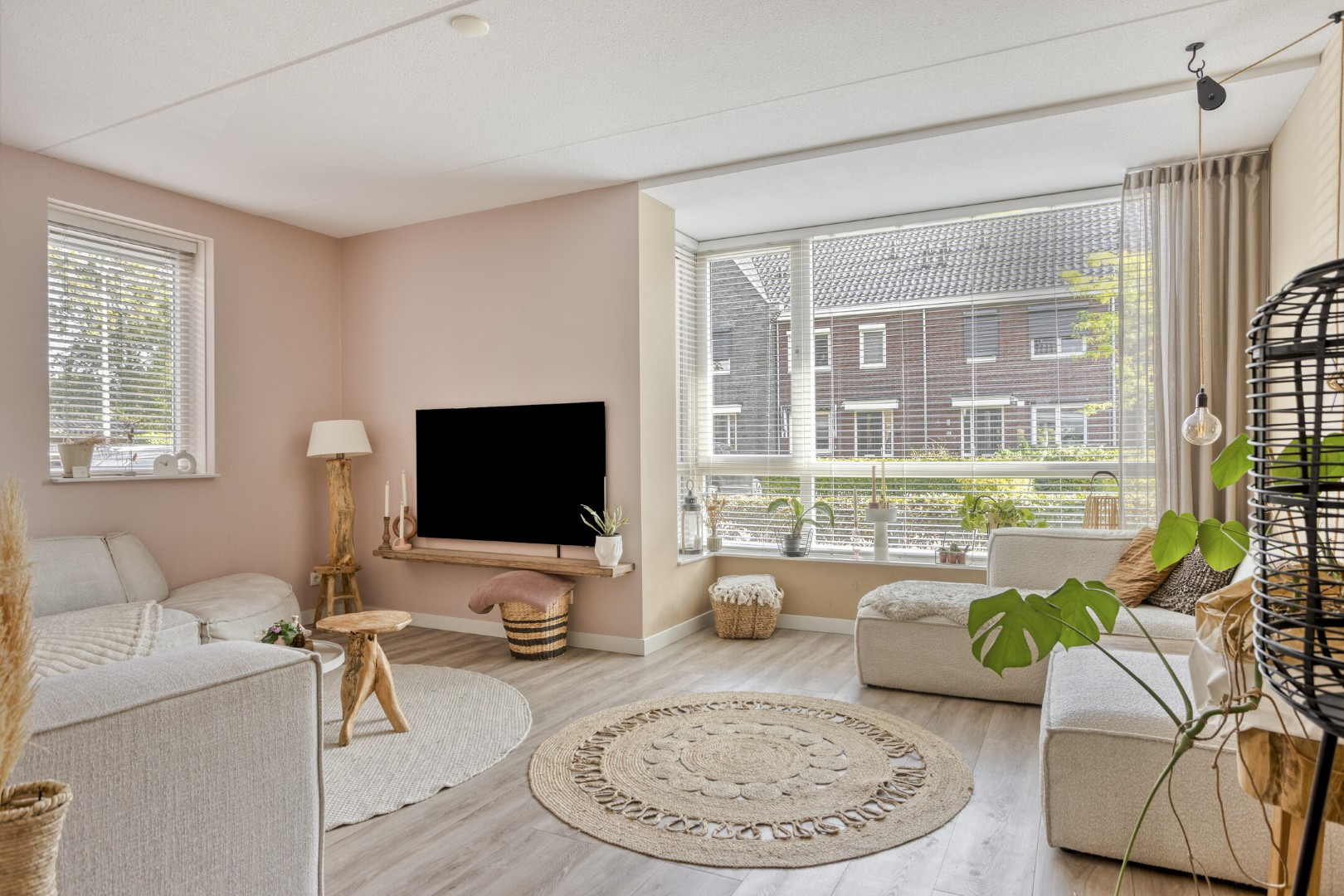 Tussenwoning te koop: Oosterlandenerf 23, Ijsselmuiden