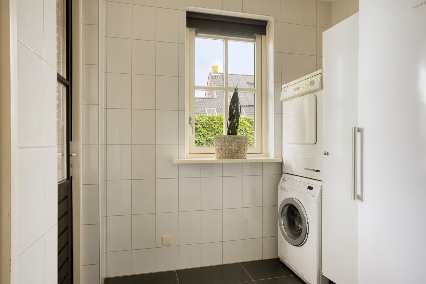 Vrijstaande woning te koop: Karthuizerlaan 2, Ijsselmuiden
