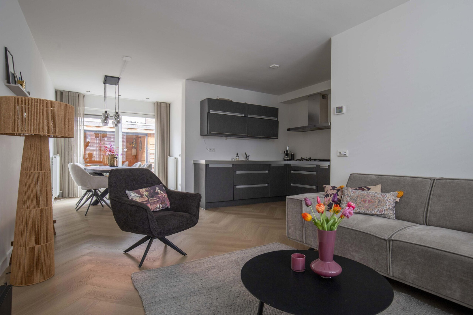 Tussenwoning te koop: Burg ten Veldestr 55, Genemuiden