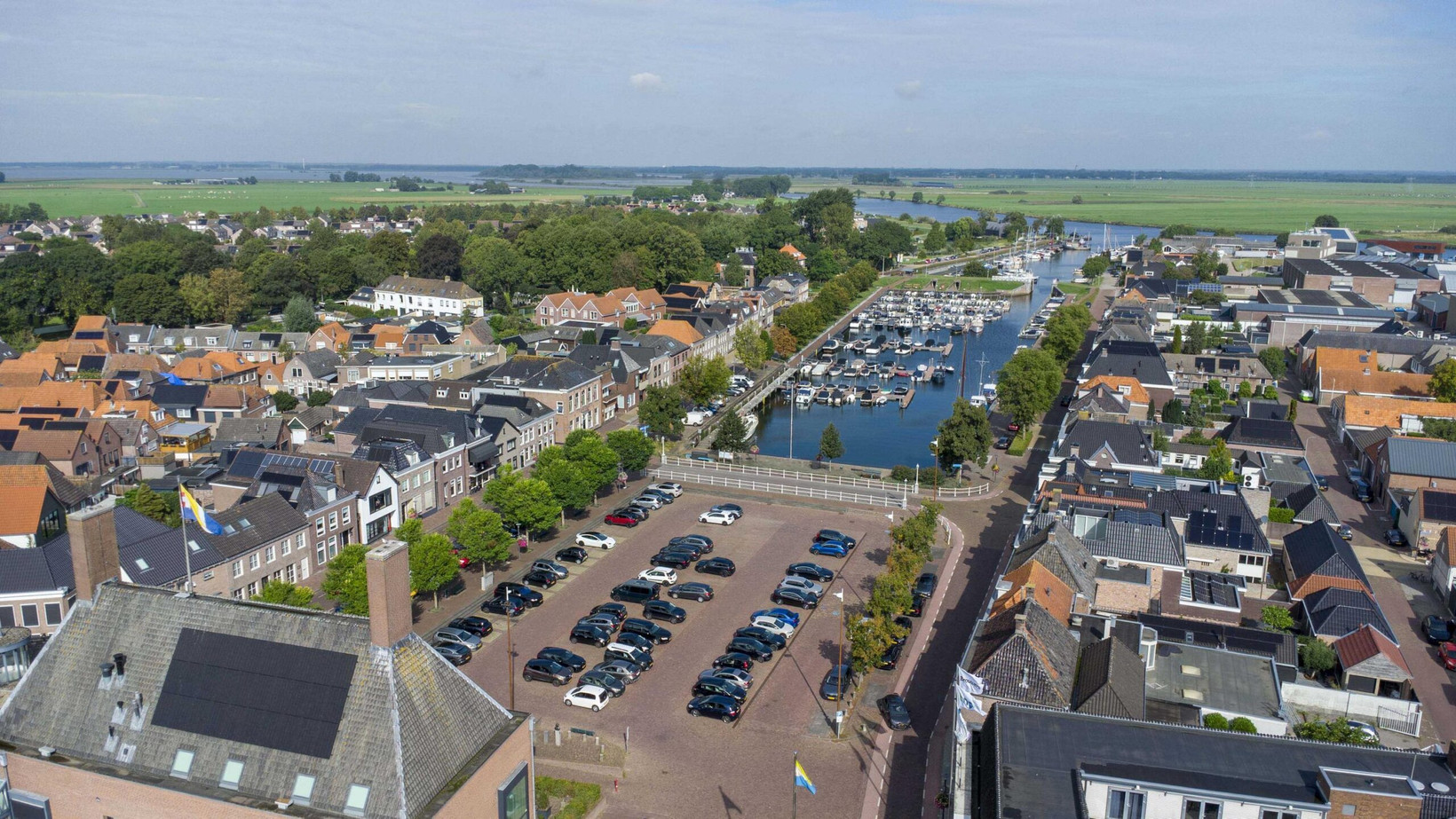 Tussenwoning te koop: Klaas Benninkstraat 63, Genemuiden