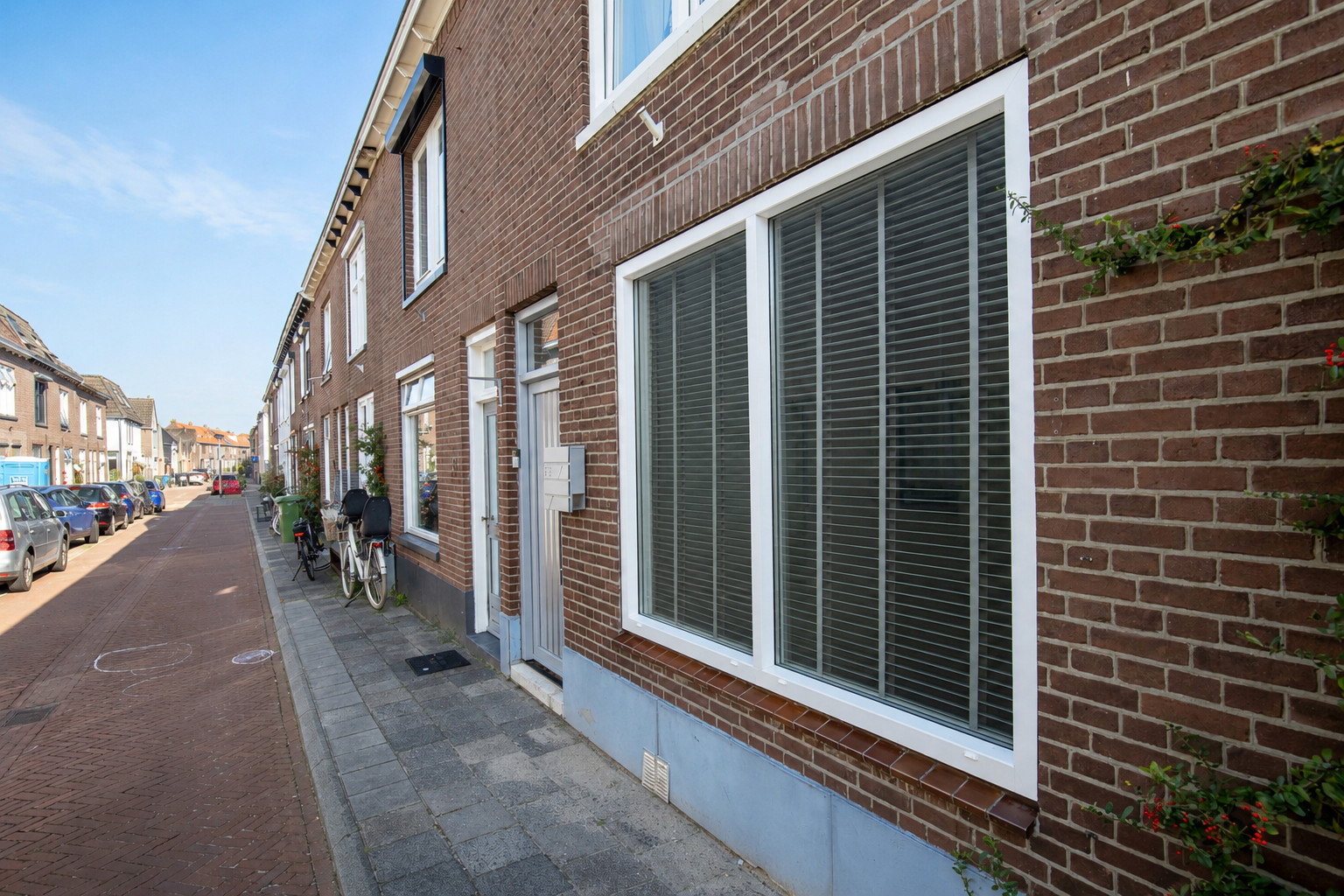 Tussenwoning te koop: Klaas Benninkstraat 63, Genemuiden